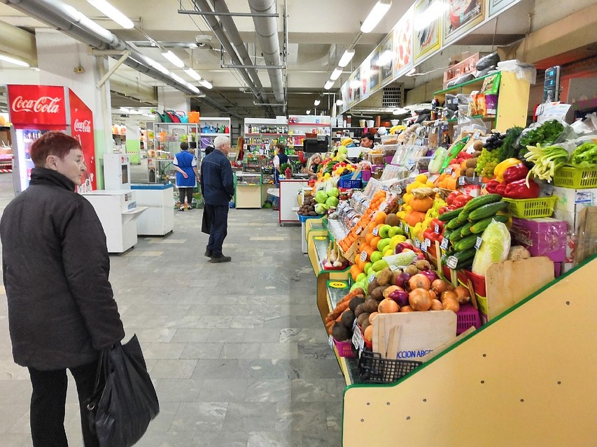 Старые арендаторы потеснились и стоят плотнее.