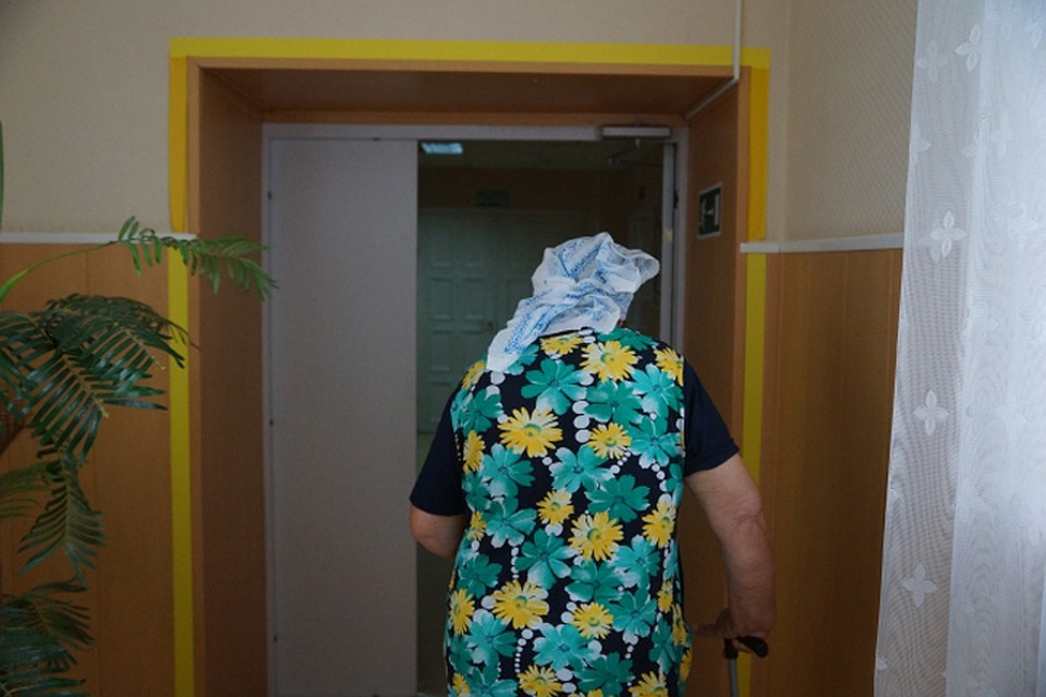 Рецидивист напал с ножом на разносчицу пенсий и сжег дом пенсионерки под Балахной