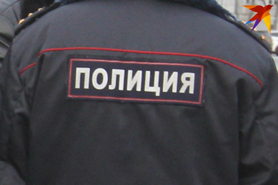Полиция ищет апатитчанина, который показывает интимные части тела всем вокруг.