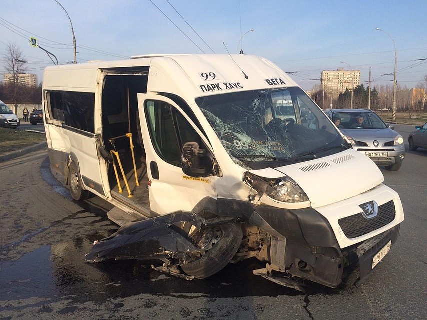 В Тольятти автобус попал в ДТП