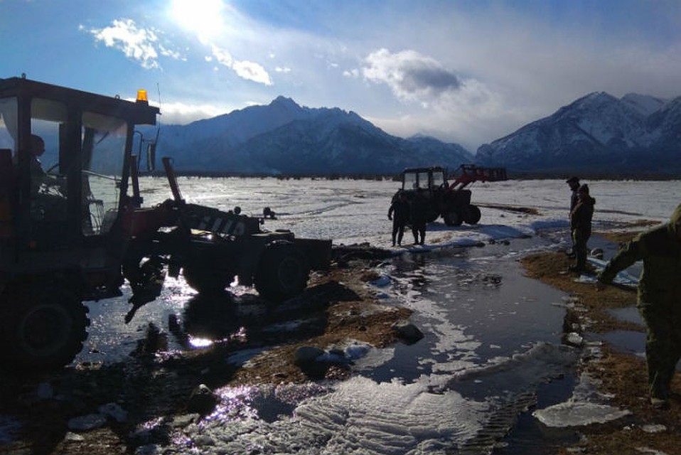 Потоп в горах: талыми водами подтопило село Алла в Бурятии.