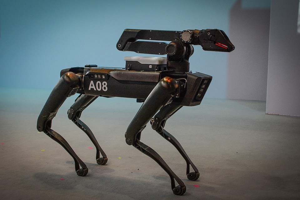 Робот SpotMini компании Boston Dynamics