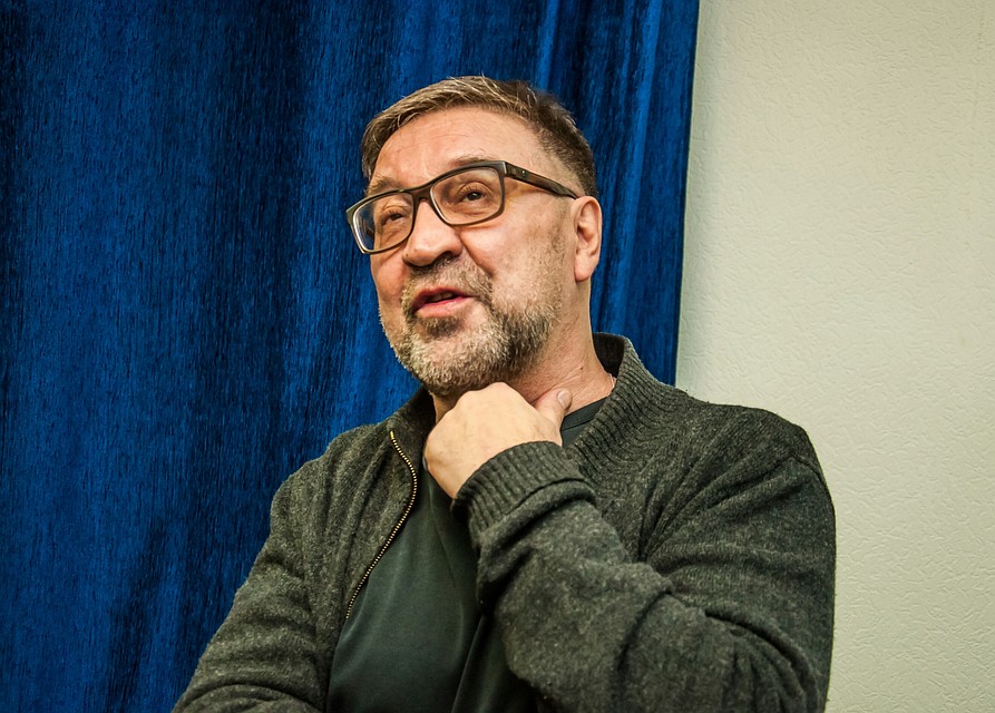 Юрий Шевчук обеспокоен состоянием писателя Дмитрия Быкова. Фото: Марат МУЛЮКОВ