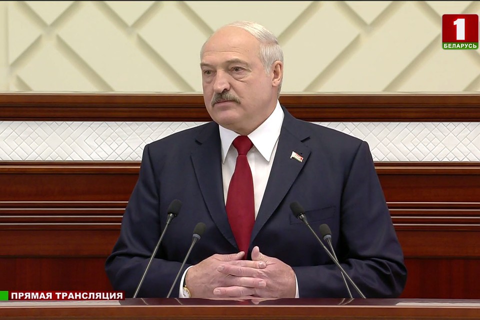 Александр Лукашенко обратился с Посланием к белорусскому народу. Фото: кадр видео / Беларусь 1