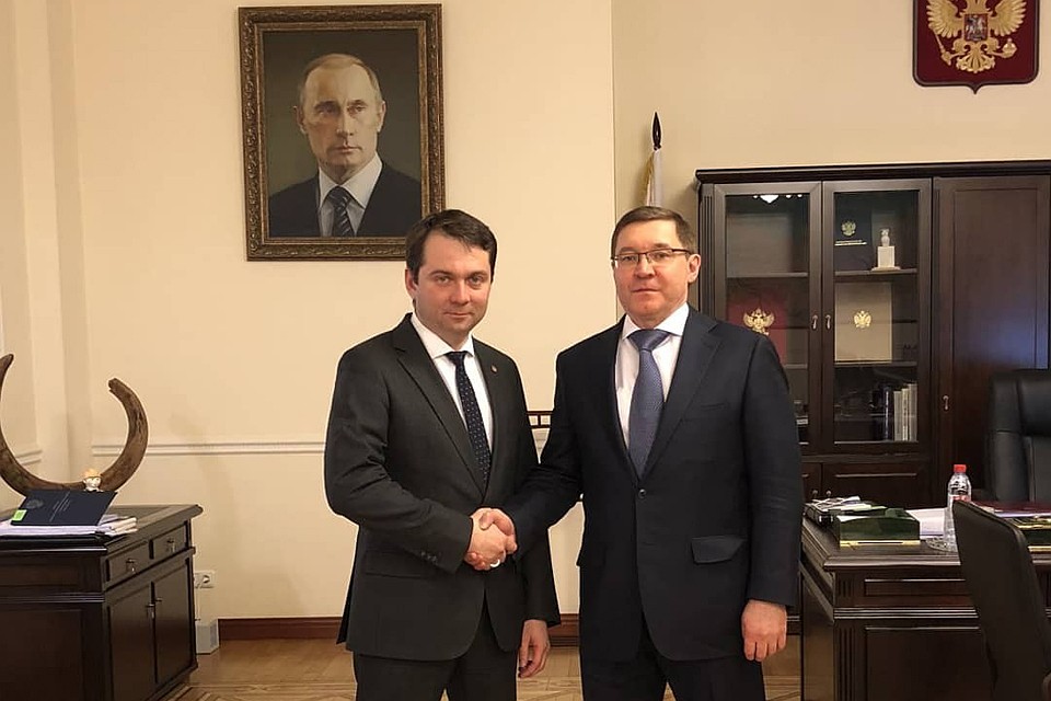 Владимир Якушев обещал поддержать восстанволение строительной отрасли в Заполярье. Фото: Правительство Мурманской области