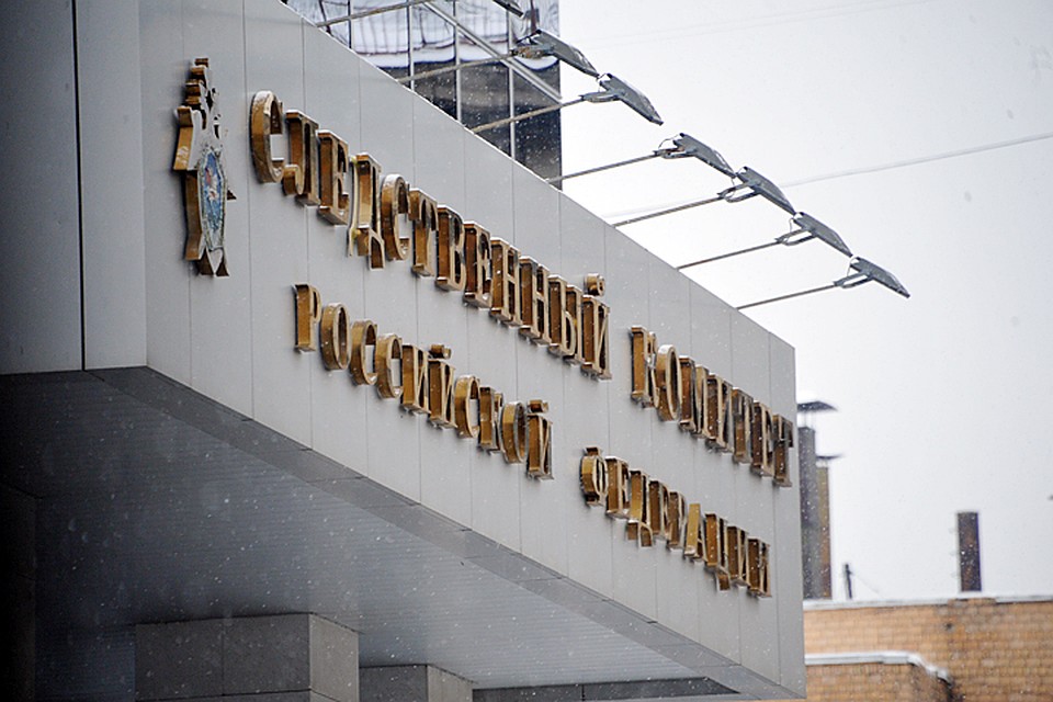 По предварительной информации, причиной пожара стало замыкание в электропроводке