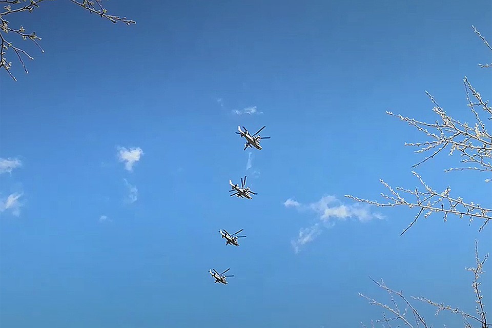 Первая репетиция воздушной части Парада Победы состоялась в небе над Москвой