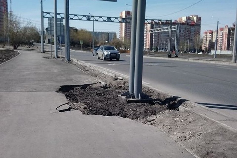 Собирается ли «Сибиряк» исправлять дефекты строительства Николаевского проспекта в Красноярске. Фото Егора Фролова