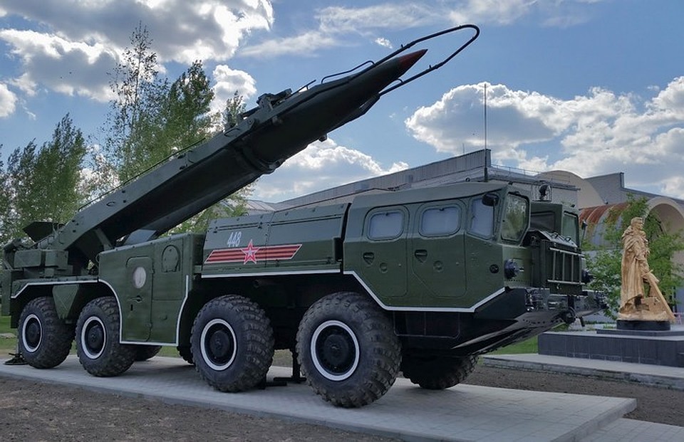 В поселке будет развернута выставка военной техники