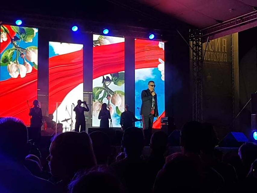 Александр Буйнов исполнил в основном свои проверенные временем хиты.