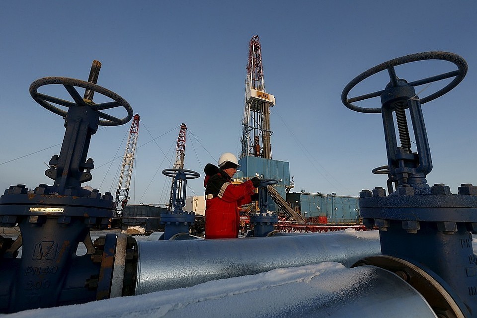 С 1 июня Россия будет поставлять Украине уголь, нефть и нефтепродукты только по отдельным разрешениям