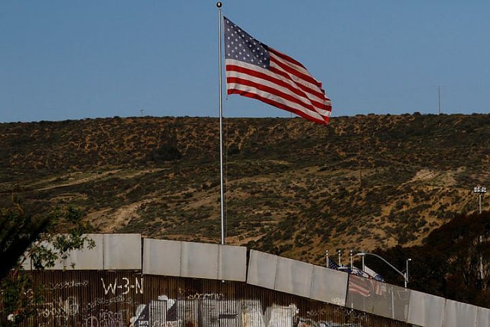 Министерство обороны США выделило $650 млн на модернизацию конструкций на границе с Мексикой