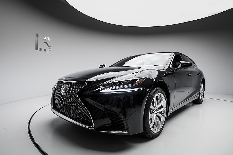 Lexus отзывает из России автомобили 2018 года производства