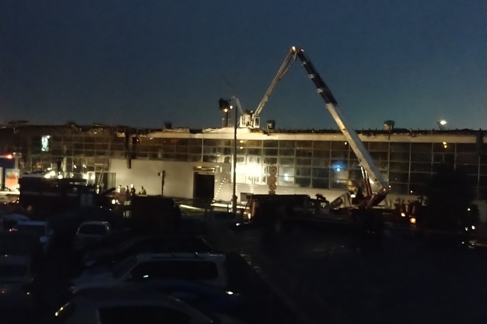 Стала известна площадь пожара в автосалоне в Кемерове