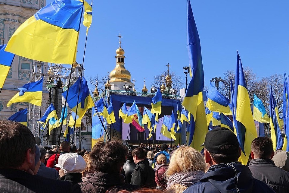 Посольство Украины в США выдало польских евреев на фото за крымских татар