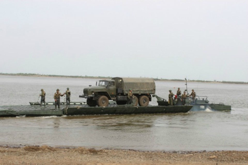 Военные инженеры из Хабаровского края на первом месте среди понтонеров
