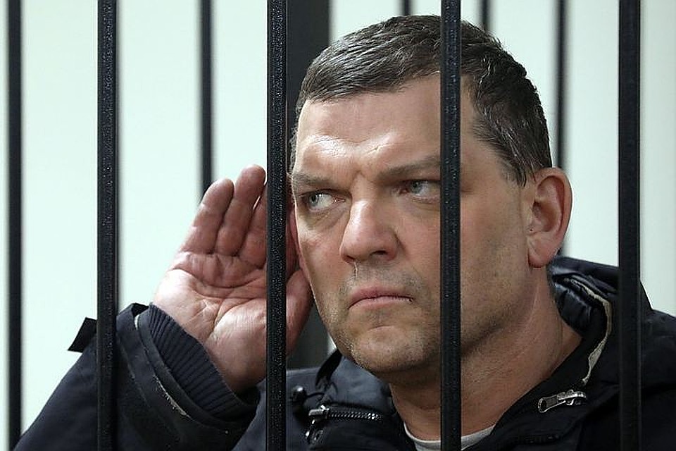 Обвиняемый экс-директор "Меньшевика" Илья Аверьянов в суде, декабрь 2017 года. Фото: Михаил Почуев/ТАСС