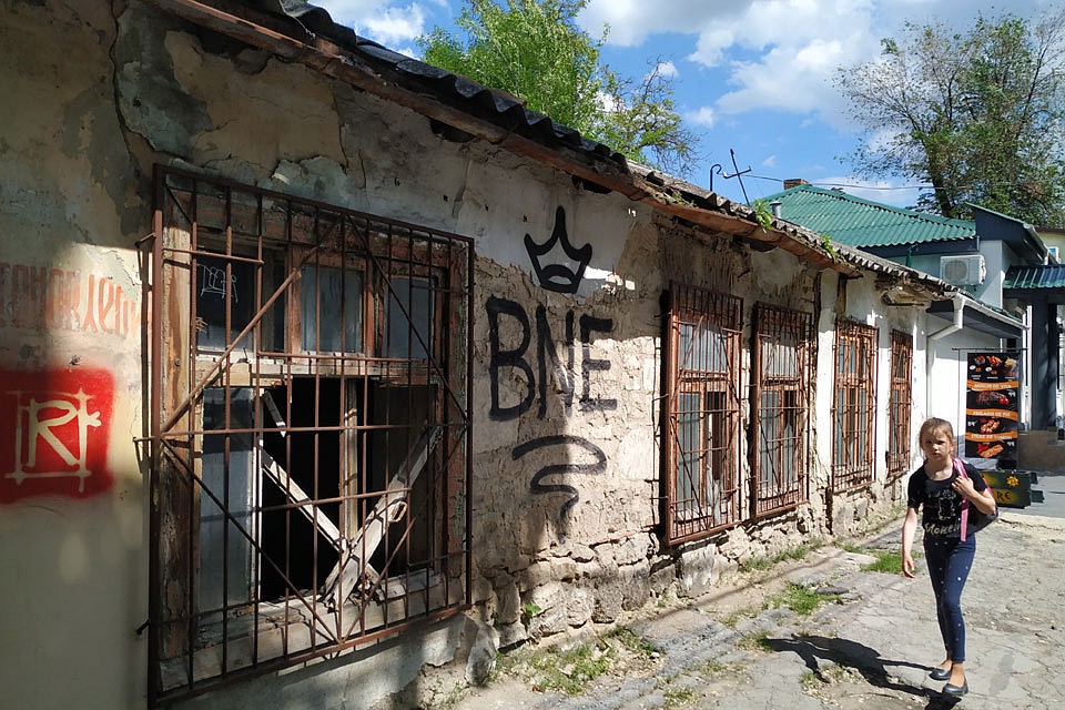 Жители столицы выработали у себя «кишиневскую слепоту» для того, чтобы продолжать жить, а не возмущаться тем, что город в ужасном состоянии.