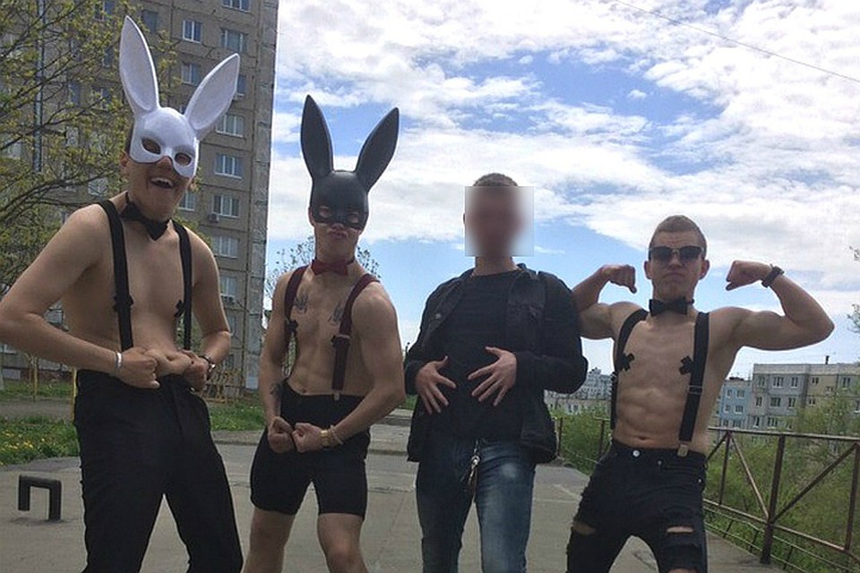 Последний звонок в стиле БДСМ бурно обсуждают в социальных сетях