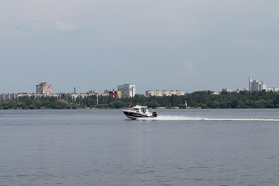 Теперь катерам и гидроциклам разрешено выходить на воду.