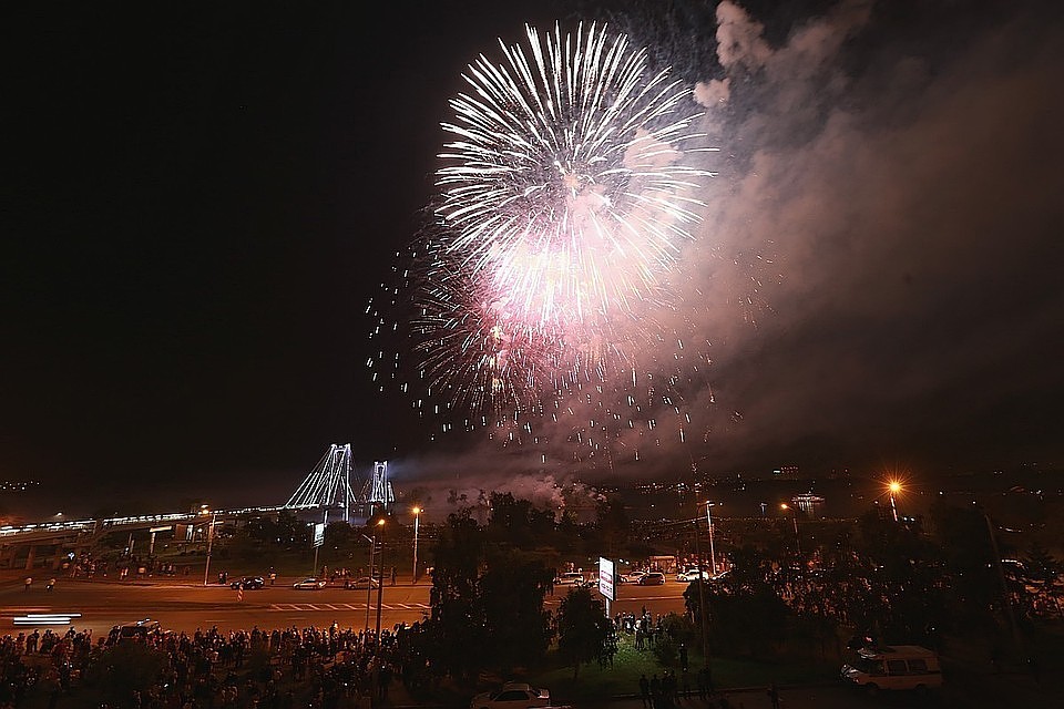 Салют на День города в Красноярске 8 июня 2019 года будет запущен в 22.45