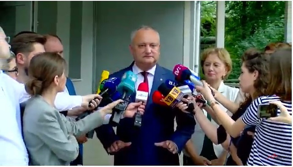После Республиканского совета, президент Молдовы Игорь Додон огласил решение Совета ПСРМ. Фото: скриншот и видео