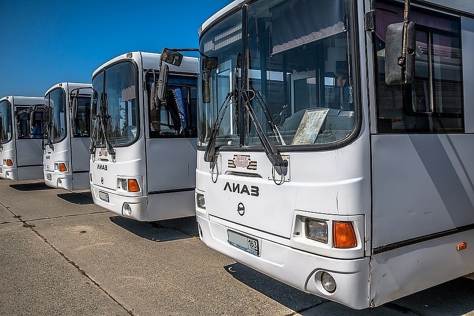 Автобусы начнут курсировать к кладбищам с 7:00
