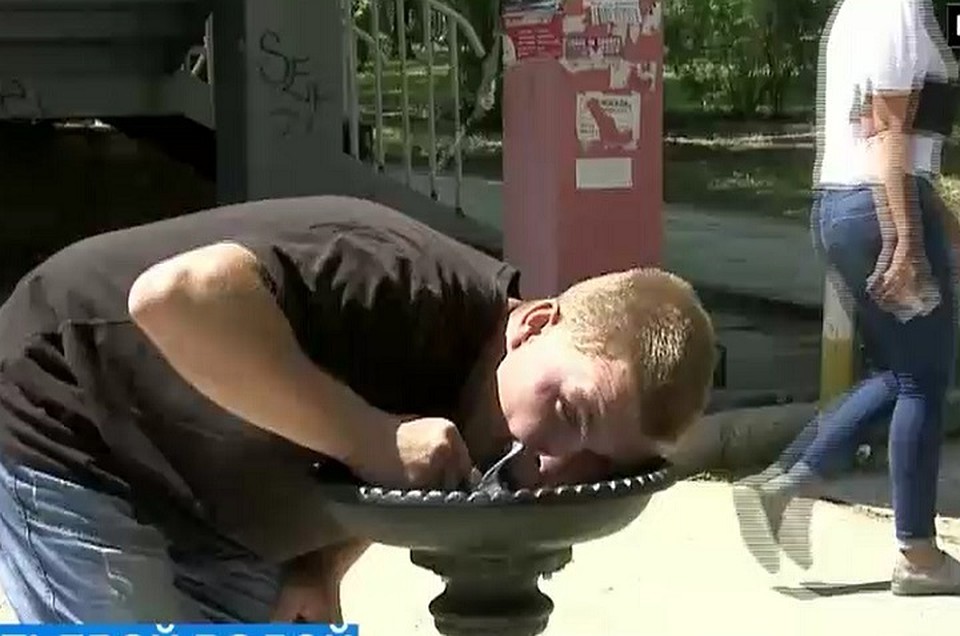 В прошлом году в Кишиневе установили несколько фонтанов с питьевой водой, - мало, но и они куда-то "подевались". Фото: publika