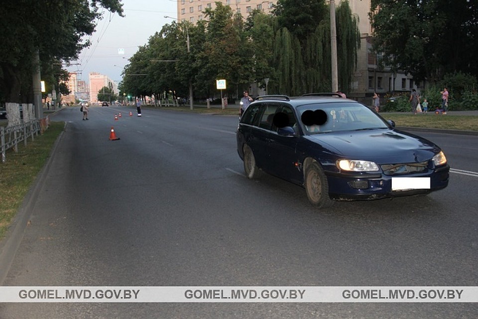 Водитель сбил школьника на нерегулируемом пешеходном переходе. Фото: УВД Гомельского облисполкома.