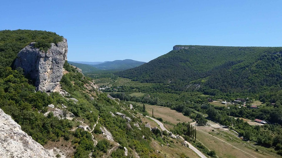 В Крыму появились полицейские приставленные к иностранцам.