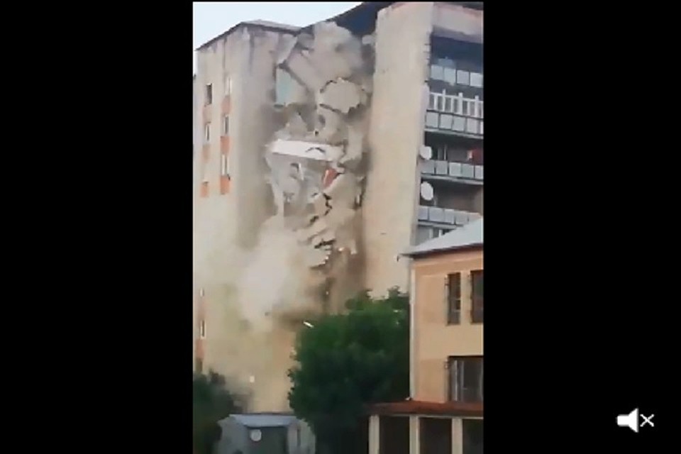 Сколько таких аварийных домов по Молдове?! (Фото: соцсети).