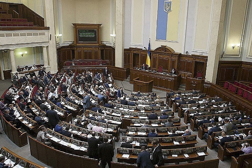 Выборы в Раду обойдутся без российских наблюдателей, считают в Киеве.