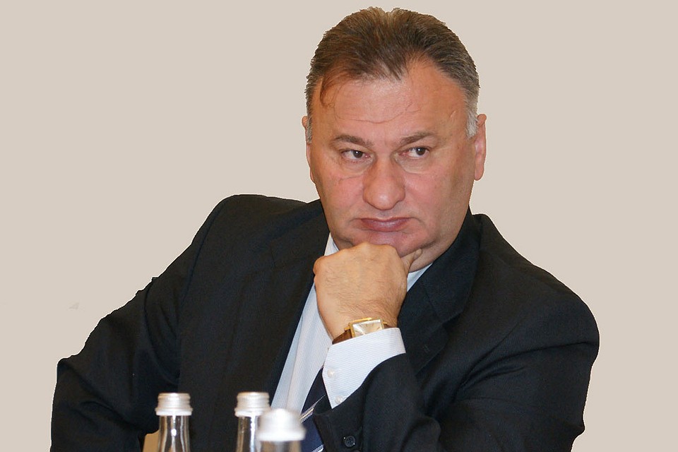 Олег Островский.