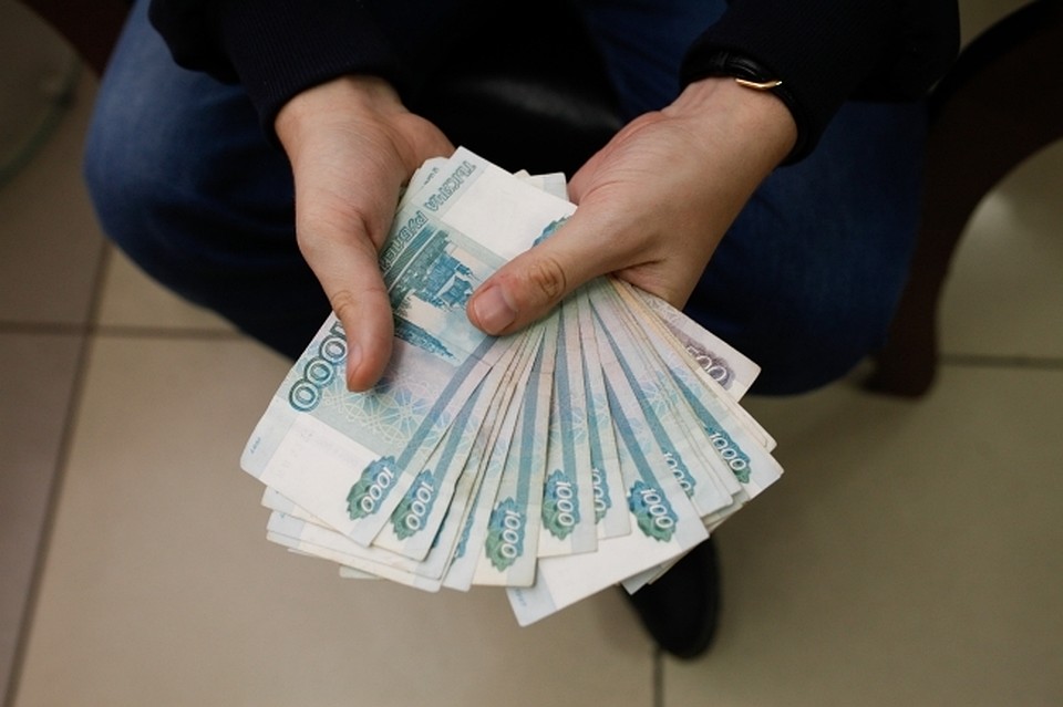 Солидный штраф заплатят бизнесмены в Хабаровском крае за неучтенных работников-иностранцев
