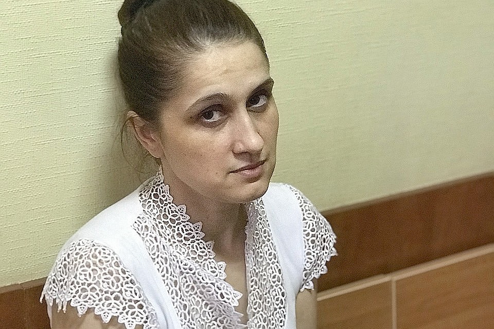 На молдаванку, маму сестер Хачатурян, обвиняемых в Москве в убийстве отца, могут завести дело за соучастие
