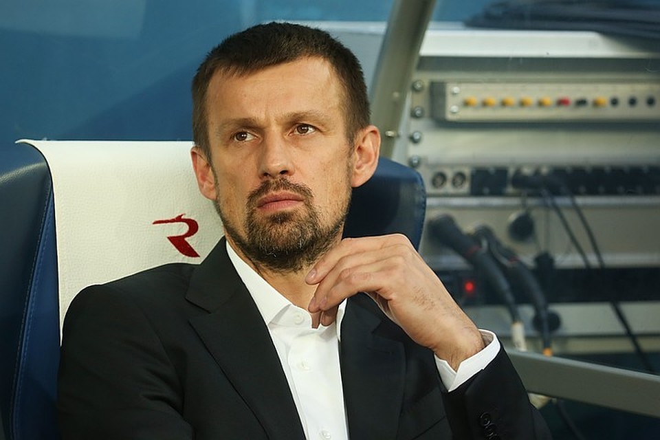 Семак отметил первую победу "Зенита" романтической прогулкой с женой.