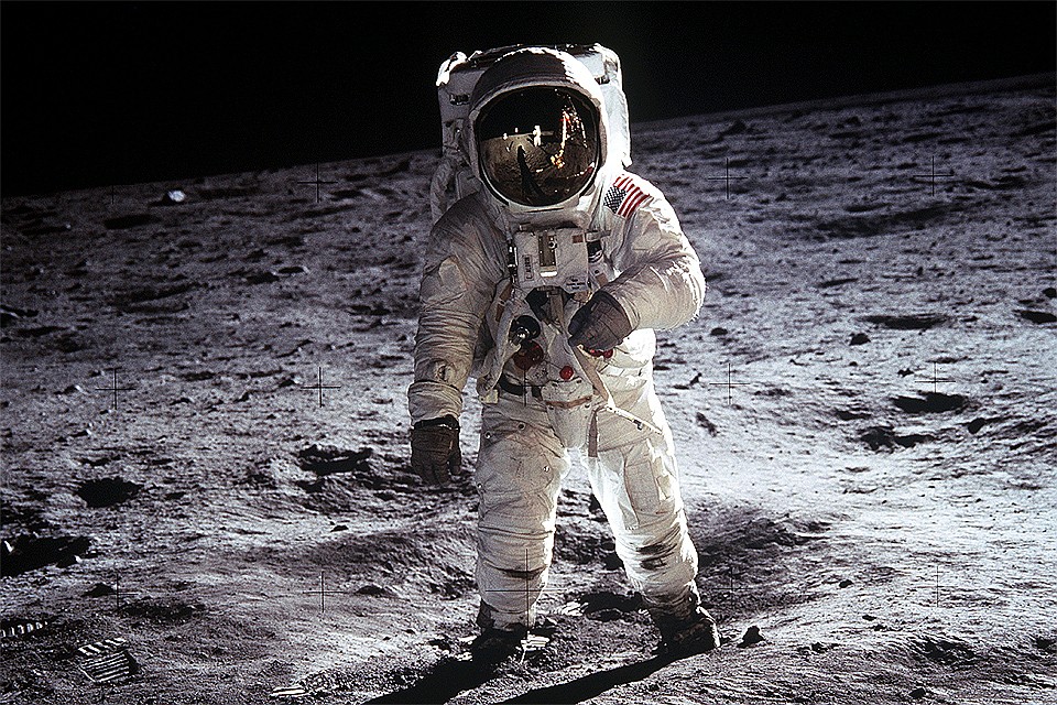 Астронавт Базз Олдрин на поверхности Луны, июль 1969 года.