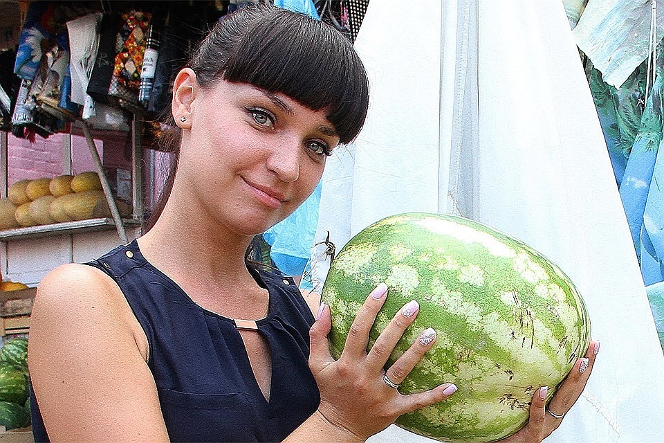 Эксперты Роскачества напоминают простые правила выбора вкусного арбуза