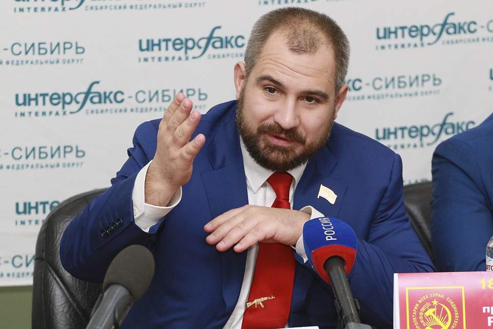 Глава партии «Коммунисты России» Максим Сурайкин