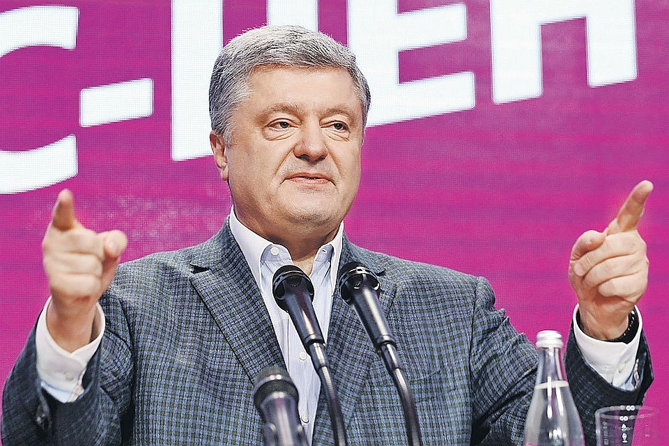 Порошенко повторно вызвали на допрос