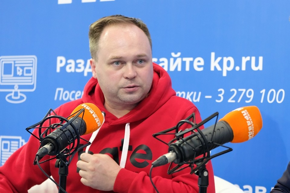 Олег Бармин в мобильной студии "КП".