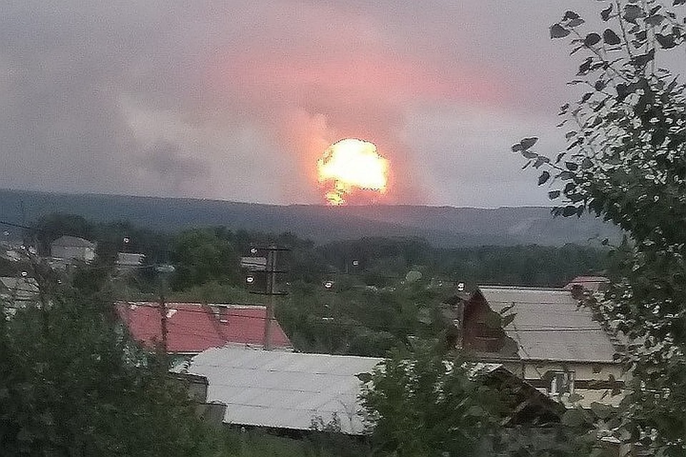 Горение ликвидировано. В МЧС сообщили, что пожар на военном складе под Ачинском потушен Фото: соцсети