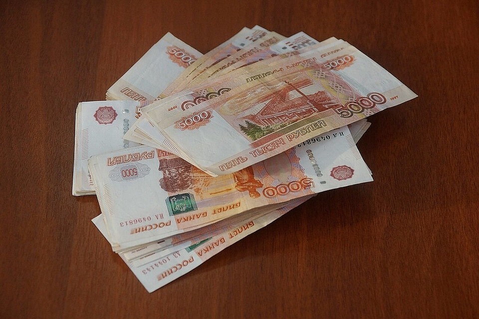 Долг родственницы помешал мужчине получить в наследство квартиру
