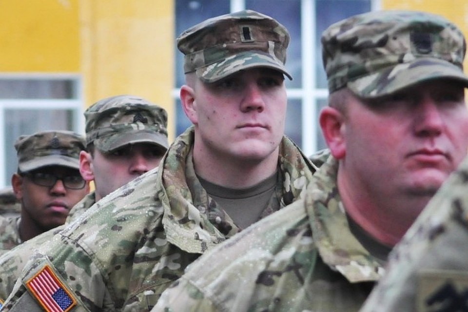 Американские военные в Донбассе действуют без маскировки - даже свою униформу не снимают. Фото: МВД ЛНР