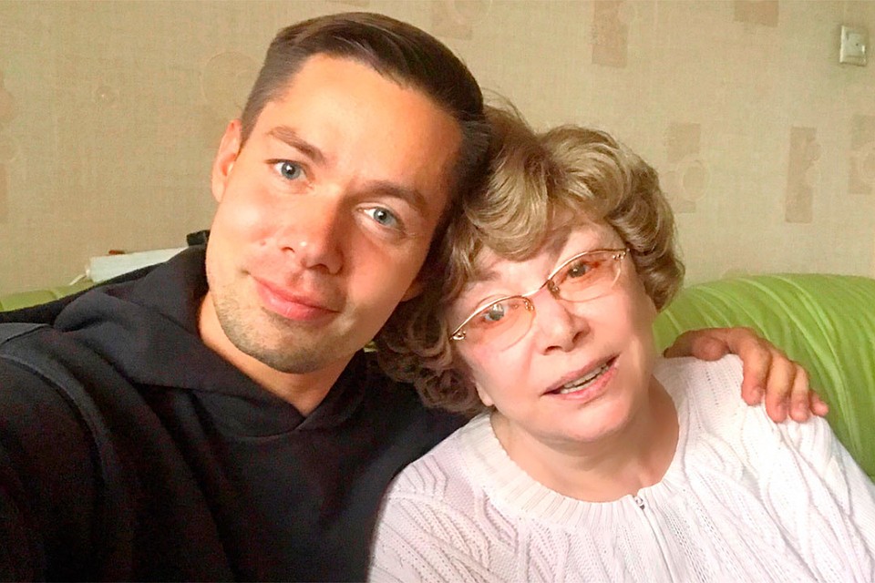 13 августа Стасу Пьехе исполняется 39 лет. Эдита Пьеха поздравила внука.