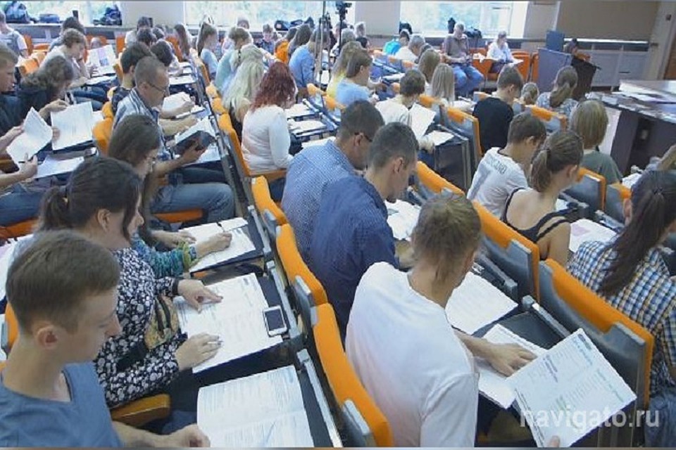 Сибиряки могли опробовать свои знания в области медицины и биологии. Фото: газета "Навигатор"