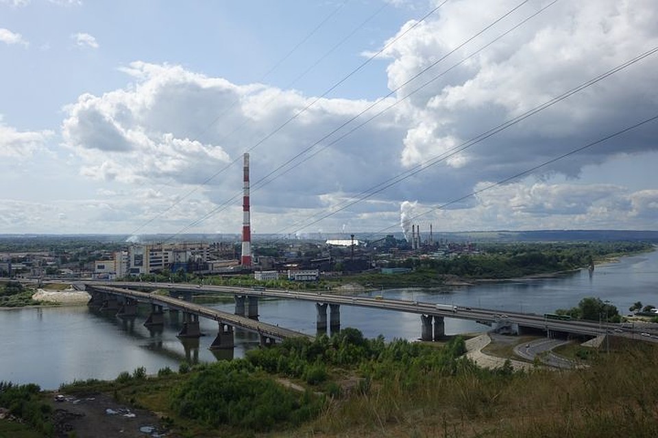 Рыбак не дал кемеровчанке прыгнуть в неудобном месте