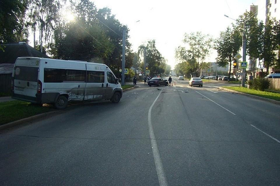 С места аварии