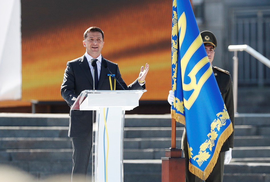 Владимир Зеленский выступает перед киевлянами