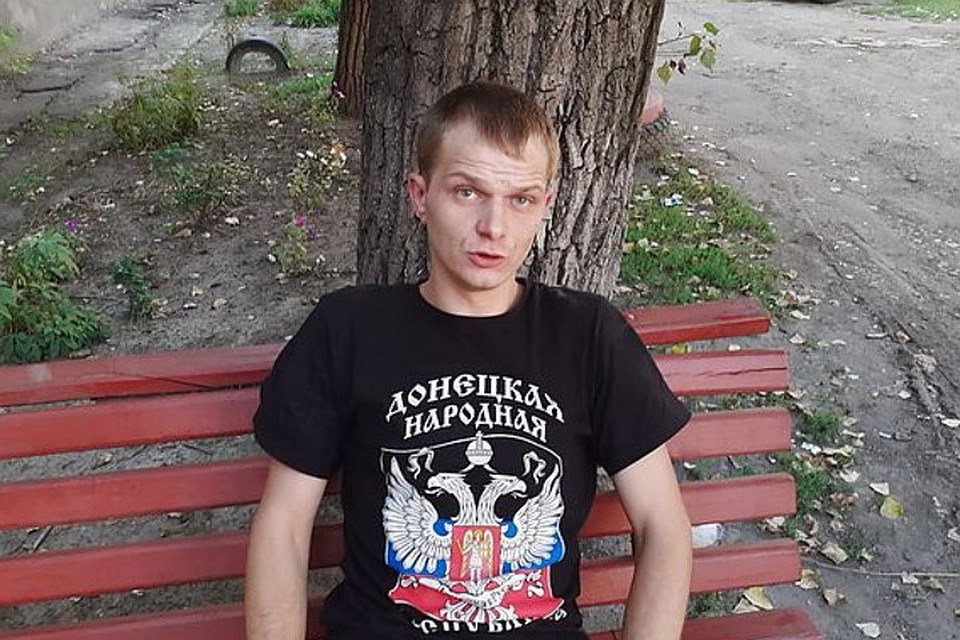 25-летний житель Родинского открыто разгуливал по городу в ДНРовской футболке. Фото: facebook.com/boris.ovcharov.9